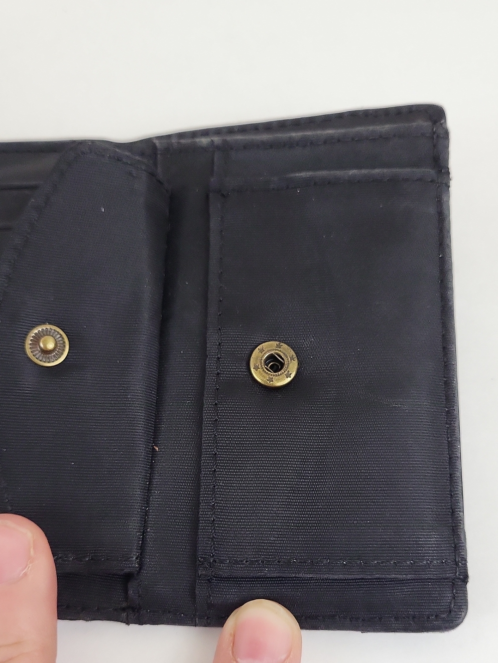 Pendleton Trifold Wallet - Picture 5 of 16